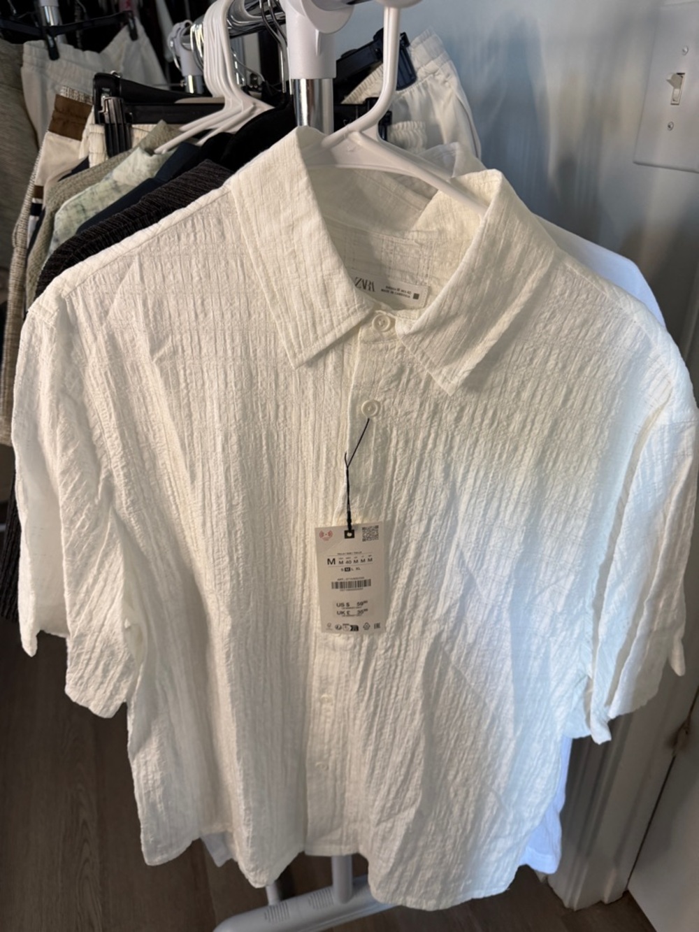 ZARA White Textured Short-Sleeve Button-Down Shirt